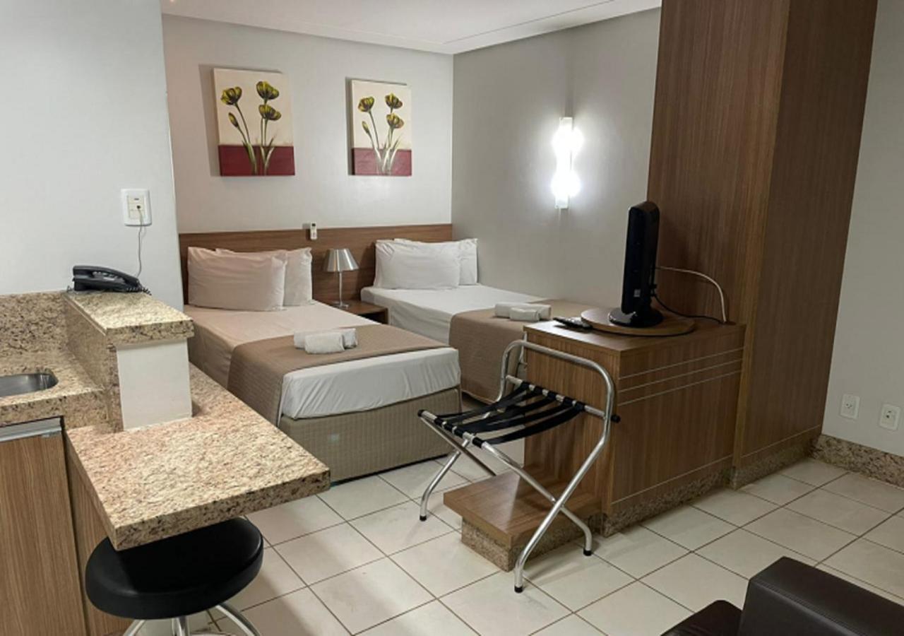 Sun Square Suites Hotel By Lual Гояния Екстериор снимка